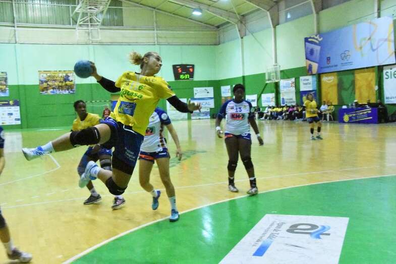 Momento del partido de este martes (Foto TA)