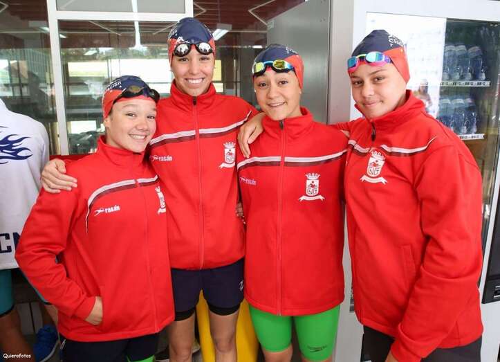 Nadadores del club teldense (Foto TA)