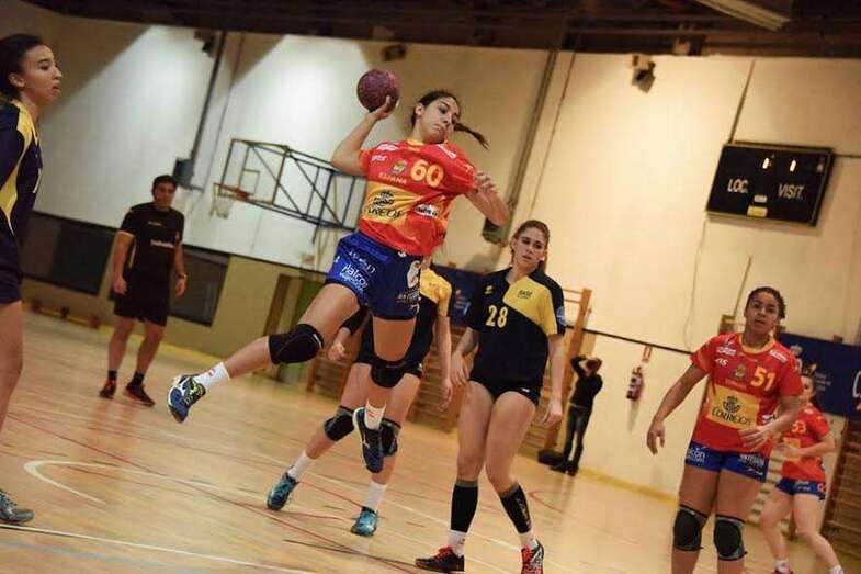 Arinegua Pérez, defendiendo la elástica del combinado nacional (Foto TA)