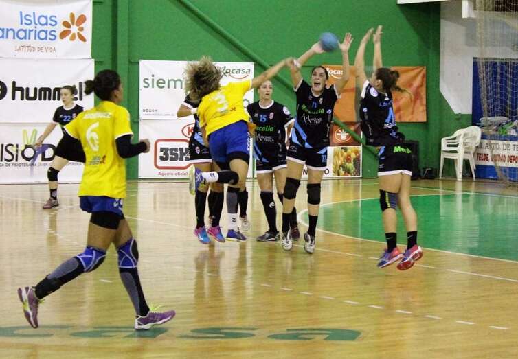 Imagen de archivo del partido de ida en el Pabellón Insular Antonio Moreno (Foto TA)