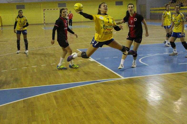 Imagen de archivo de un partido del Rocasa en su cancha (Foto TA)