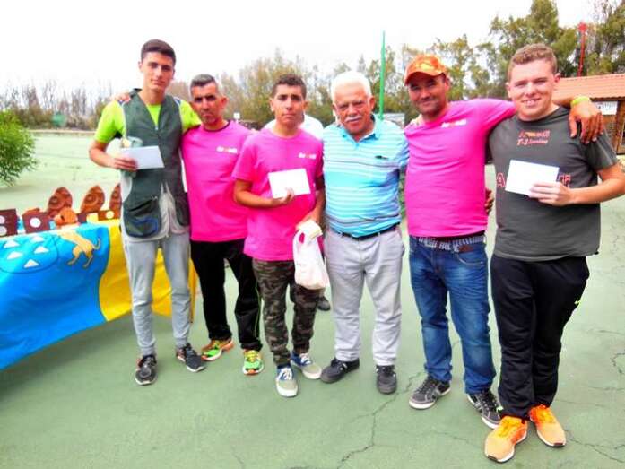 Tiradores premiados en el torneo (Foto TA)
