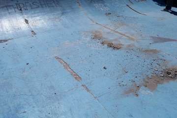 Los deportistas se pusieron mano a la obra (Foto TA)