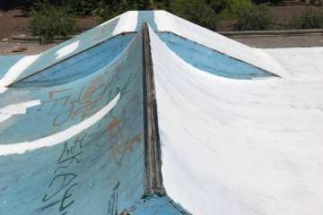 Los deportistas se pusieron mano a la obra (Foto TA)