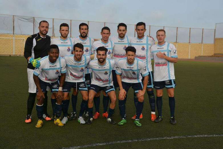 Archivo. Formación de la UD San Gregorio en una temporada reciente (Foto TA)