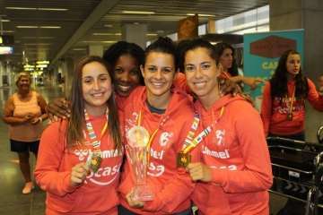 El equipo de supercampeona ya en Telde (Foto TA)