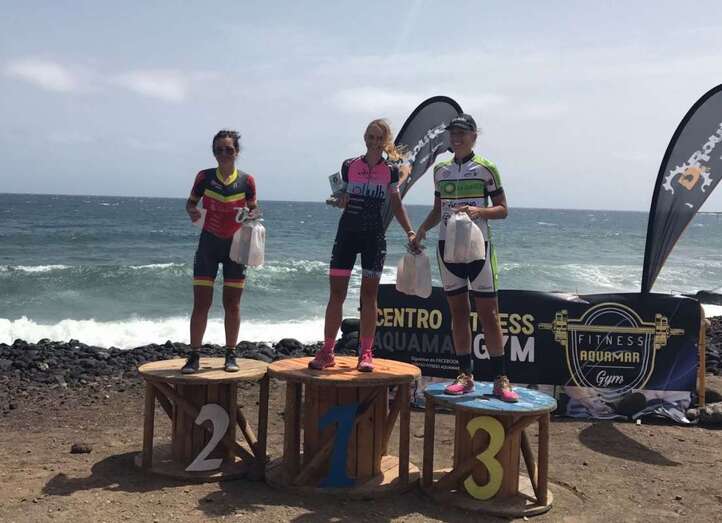 La corredora Caty Sanchez logró alzarse con el tercer puesto de la categoría Máster de féminas (Foto TA).