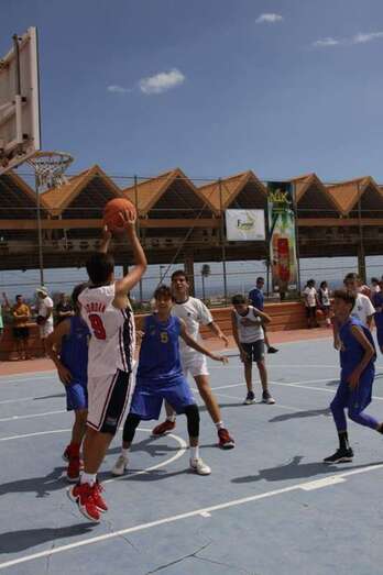 Las 10 horas seguidas de baloncesto se celebraron en las instalaciones de Narea (Foto TA)