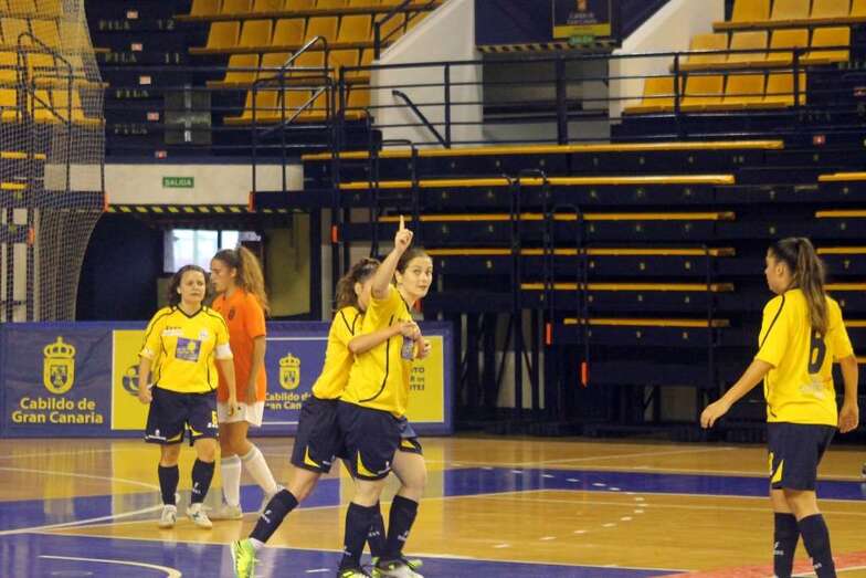 Archivo. Imagen de un partido del Preconte Telde (Foto TA)