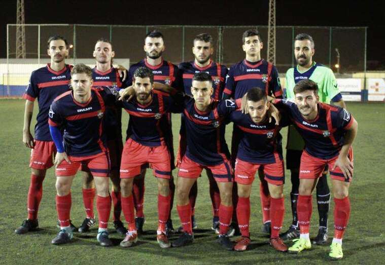Formación de la UD Telde, el pasado viernes en el Estadio Municipal Pablo Hernández (Foto TA)