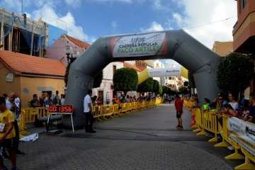 Rubén Palomeque se impone en la XXIX Carrera Popular Paco Artiles de Telde (Foto Francisco Javier Santana)