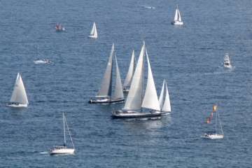 Telde otea el paso de los veleros de la XXXII Regata ARC (Foto Antonio Rodríguez 1-17 y TA 18-38)