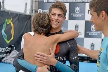 El teldense Abián Perdomo revalida su título de campeón de España Máster de BodyBoard (Foto TA)