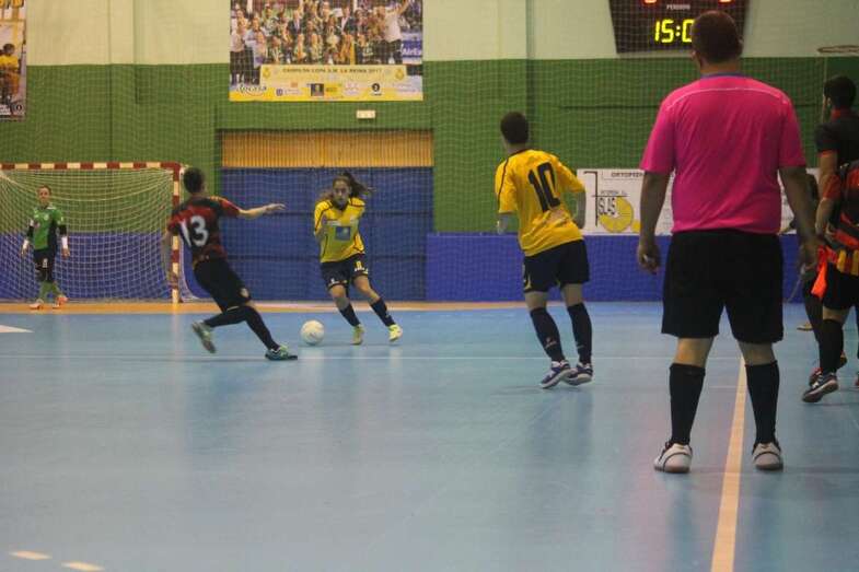 Momento del partido de esta tarde jugado en Telde (Foto TA)