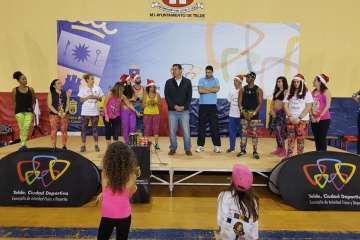 Éxito de la zumba solidaria en Telde (foto TA)