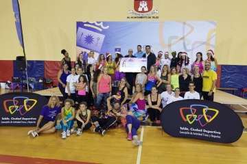 Éxito de la zumba solidaria en Telde (foto TA)