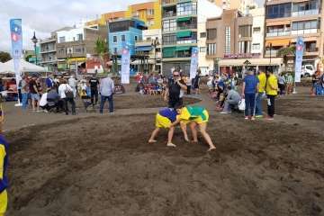 Encuentro Insular de Escuelas de Lucha Canaria en Melenara-Telde (Foto TA)