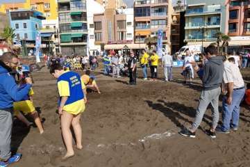 Encuentro Insular de Escuelas de Lucha Canaria en Melenara-Telde (Foto TA)