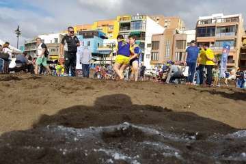 Encuentro Insular de Escuelas de Lucha Canaria en Melenara-Telde (Foto TA)