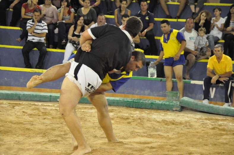 Archivo. Imagen de una luchada celebrada en Telde (Foto TA)