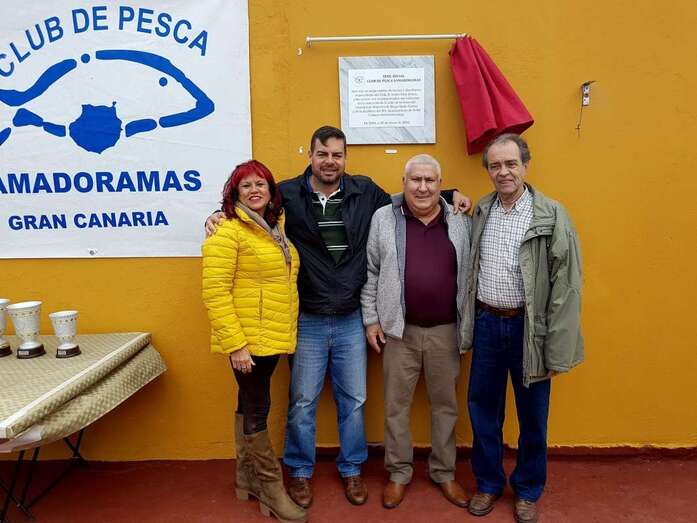 El acto inaugural de la sede tuvo lugar este domingo. En la foto los ediles Saro Sosa, Diego Ojeda y José Suárez con Isidro Sosa  (Foto TA)