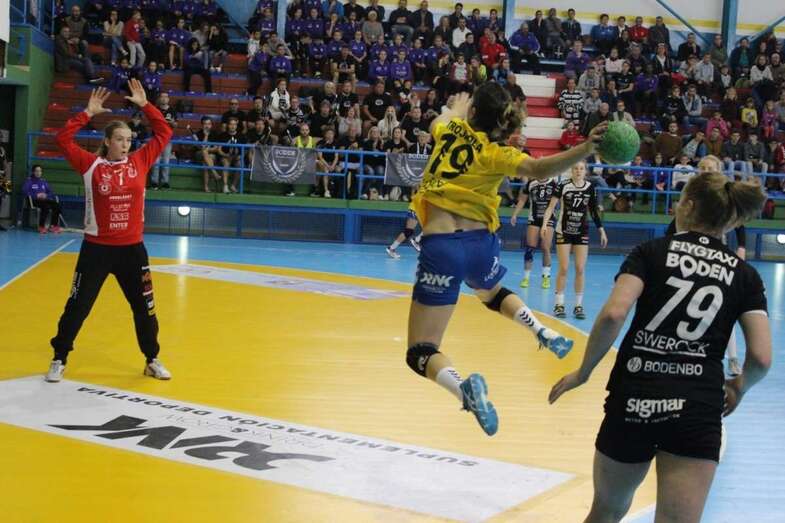 Momento del partido (Foto TA)