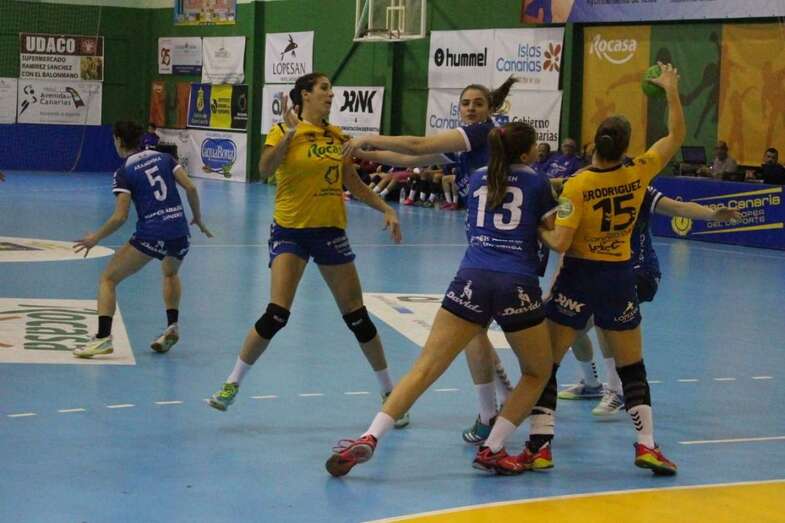 Momento del  partido de esta noche (Foto TA)