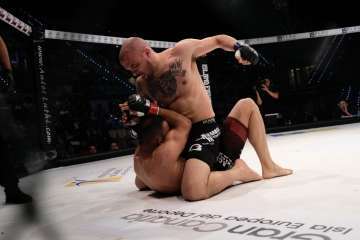 Gerardo Núñez, frente a todo un UFC, el veterano Igor Araujo (Foto TA)