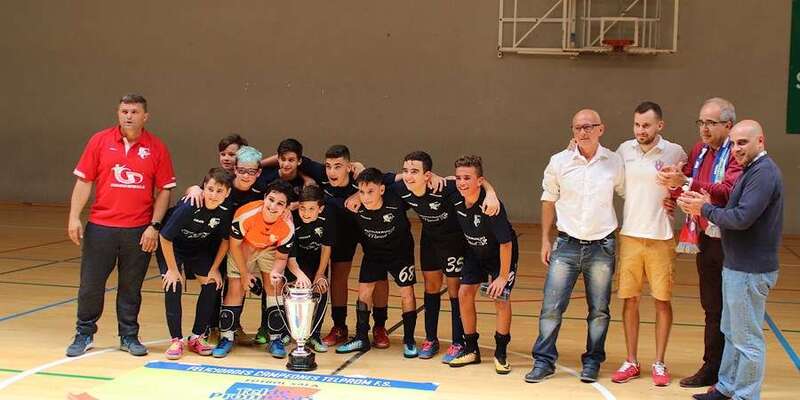 El equipo teldense ganador en infantiles de la Copa de Fútbol Sala (Foto TA)