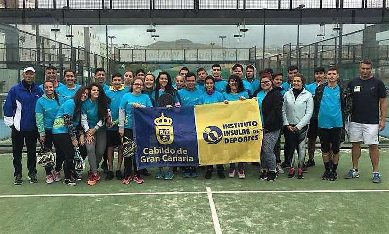 Imagen de jóvenes del IES Valle de los Nueve disfrutando del programa (Foto TA)