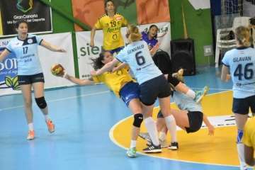 Un gol de Mbengue en un final de infarto mete al Rocasa en la final (Foto TA)