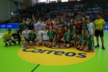 El Rocasa Gran Canaria se lleva la Mini Copa de la Reina tras vencer al Aula Valladolid (Foto Valonmano.com y TA)