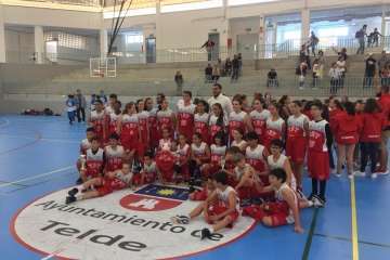 El Hispano Inglés, campeón del l Torneo Autonómico Minibásket Plan Integral de Jinámar (Foto TBT