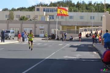 Francisco Cabrera gana la VII Vuelta Atlética MACAM 2018 (Foto Vero Navarro)