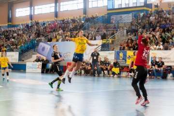  Rocasa y Perla Lublin empatan en Telde (22-22) y el ganador de la Challenge Cup se decidirá en Polonia (Foto TA)