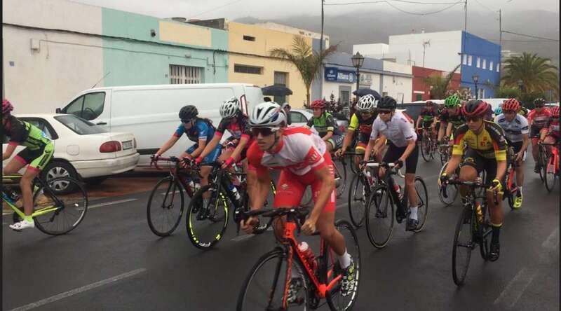 El joven ciclista, el domingo en Tenerife (Foto TA)