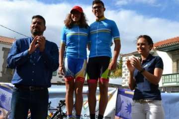 El ciclismo de escuela, a piñón por el casco viejo de Telde (Foto TA)
