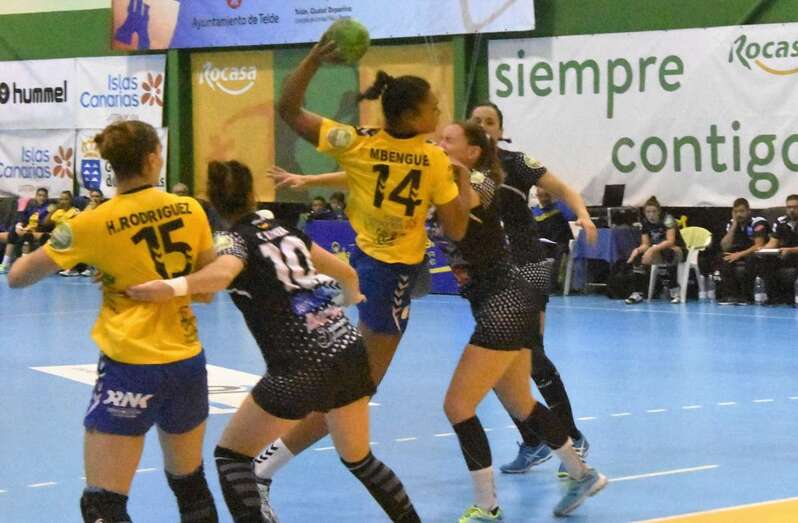 Imagen de archivo de un partido del Rocasa en la última temporada (Foto TA)