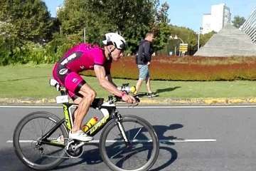 El teldense Jonay García brilla en el Campeonato de España de Triatlón de Larga Distancia (Foto TA)
