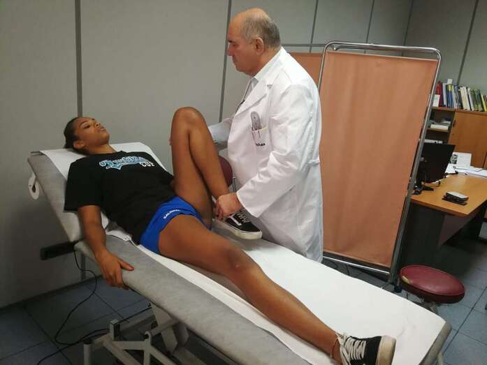 Sayna Mbengue, durante las pruebas médicas (Foto TA)