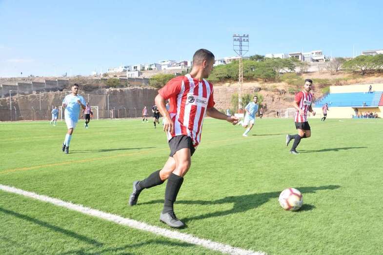 Imagen de archivo de un partido de Unión Marina en esta temporada (Foto TA)