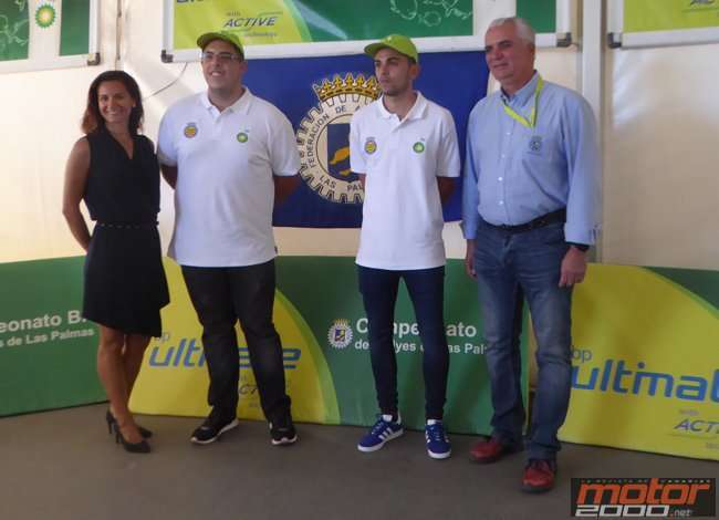 Guayasén Ortega y Dani Quintana, junto a Beatriz Boris y Víctor Rodríguez (Foto Motor2000)