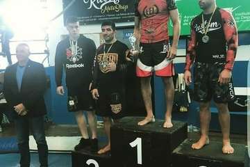 Juan Manuel Suárez revalida su título de campeón de Canarias de Grappling (Foto TA)