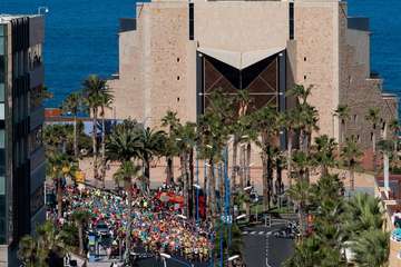 La Cajasiete Gran Canaria Maratón se celebró este domingo en la capital de la isla (Foto TA)