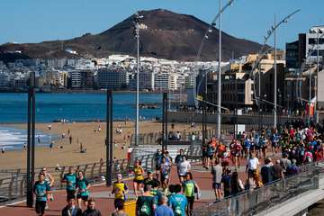 La Cajasiete Gran Canaria Maratón se celebró este domingo en la capital de la isla (Foto TA)