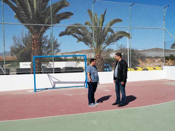 Leonardo Hernández (i) y Diego Ojeda (d), supervisando las obras (Foto TA)