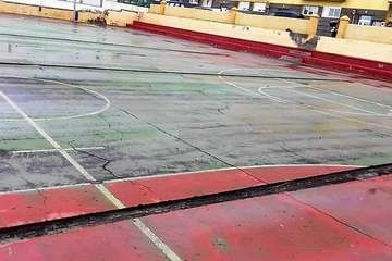 Antes, durante y después de las obras de mejora de la cancha (Foto TA)