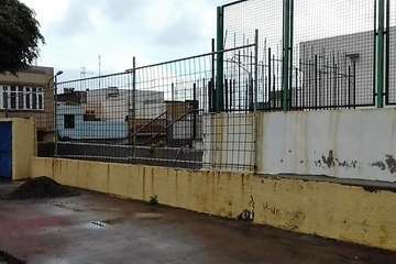 Antes, durante y después de las obras de mejora de la cancha (Foto TA)