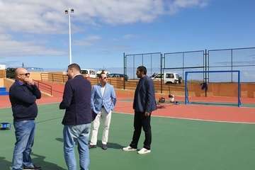 Antes, durante y después de las obras de mejora de la cancha (Foto TA)