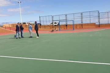 Antes, durante y después de las obras de mejora de la cancha (Foto TA)